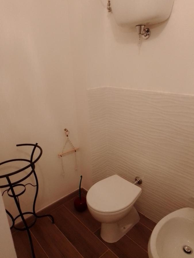 Casa Carducci Affittacamere Monteleto ภายนอก รูปภาพ